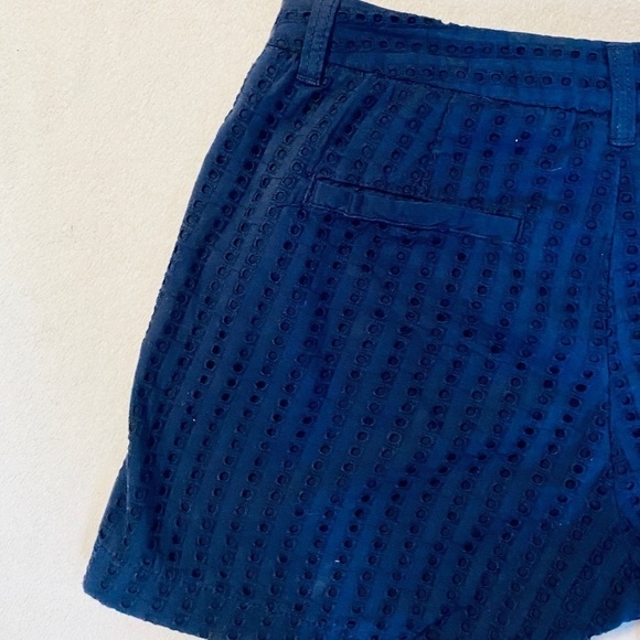 Navy Blue Eyelet Shorts Size 4 - Picture 11 of 13